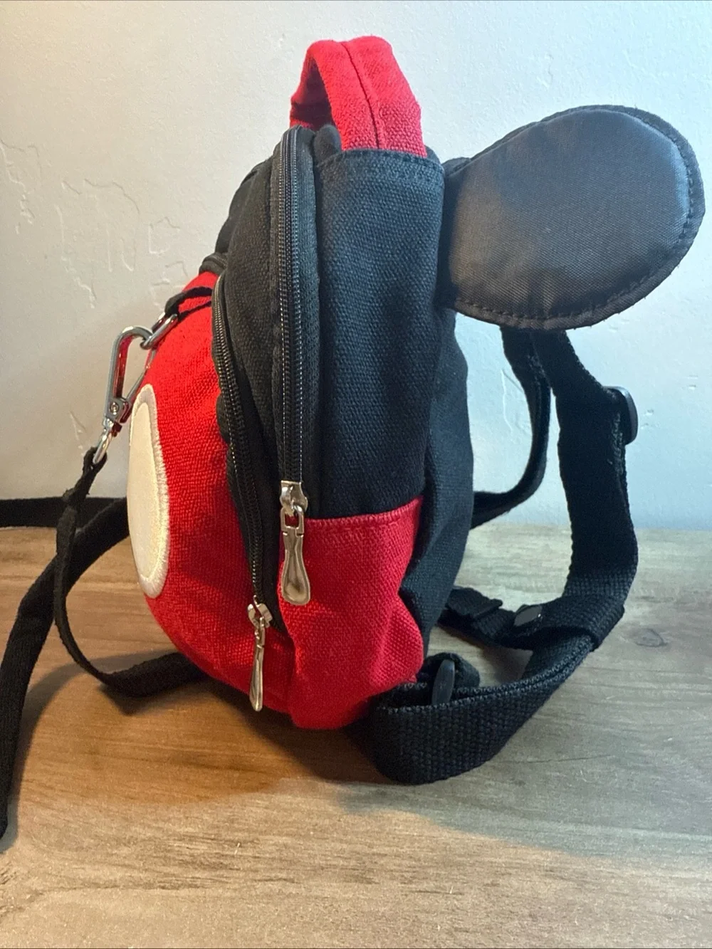 Mickey Mouse Toddler Safety Harness Backpack with Detachable Strap